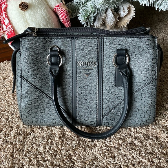 Guess Women’s Nichols Logo Satchel - Picture 1 of 11